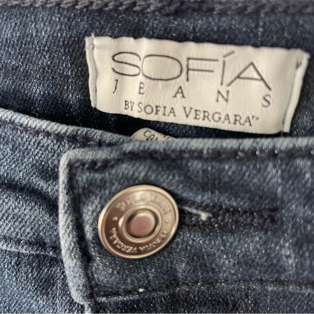 Sofia by Sofia Vergara “Melisa Flare” Dark Blue Jeans, size 16 - Picture 4 of 12